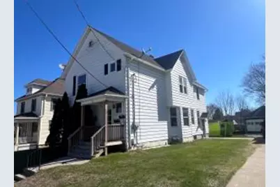 731 N 8th St, Manitowoc, WI 54220 - Photo 1
