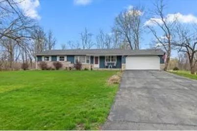 20000  Glenoaks Dr, Brookfield, WI 53045 - Photo 1