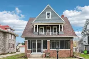 136 Teddy Ave, Hartford, WI 53027 - Photo 1