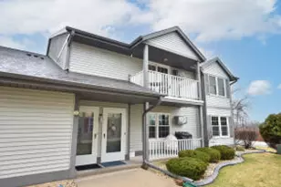 810 Rockingham Ct, West Bend, WI 53090 - Photo 1