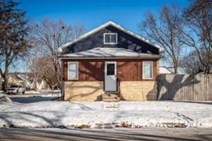 1903 14th St, La Crosse, WI 54601 - Photo 1