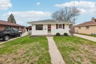 1431 24th St, Kenosha, WI 53140 - Photo 1
