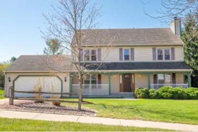 1430  Sunnyridge Rd, Pewaukee, WI 53072 - Photo 1