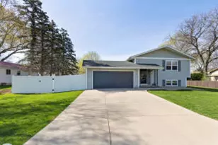 1113 Laurie Dr, Fort Atkinson, WI 53538 - Photo 1