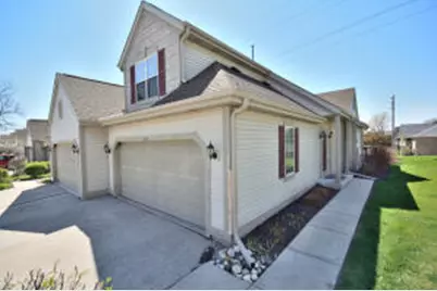 1530  Roxbury Way, Waukesha, WI 53186 - Photo 1