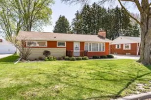 2317 31st St, La Crosse, WI 54601 - Photo 1