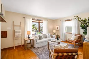 129 E Ohio Ave, Milwaukee, WI 53207 - Photo 1