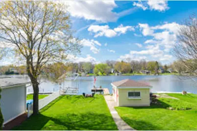 N29W27397  Peninsula Dr, Pewaukee, WI 53072 - Photo 1