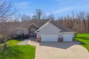 214 Concord Dr, Sheboygan Falls, WI 53085 - Photo 1