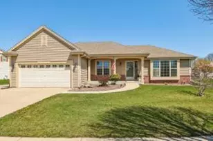713 Bridlewood Ln, Watertown, WI 53094 - Photo 1