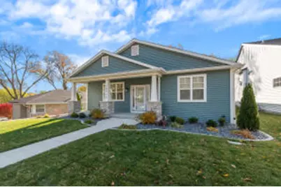 10915 W Wisconsin Ave, Wauwatosa, WI 53226 - Photo 1