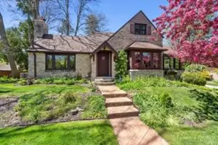 7015 N Milwaukee River Pkwy, Glendale, WI 53209 - Photo 1