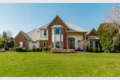 19385  Hayden Ct, Brookfield, WI 53045 - Photo 1