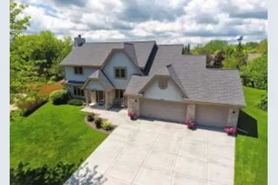 8187 S Four Oaks Ct, Franklin, WI 53132 - Photo 1