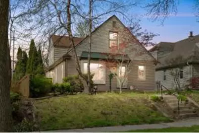 3249 W Ruskin St, Milwaukee, WI 53215 - Photo 1