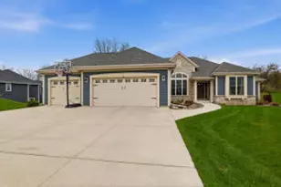 718 Meadow Ridge Ln, Plymouth, WI 53073 - Photo 1