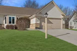W159N11449 Red Oak Cir, Germantown, WI 53022 - Photo 1