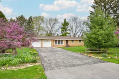 W226N309  Takoma Dr, Pewaukee, WI 53186 - Photo 1