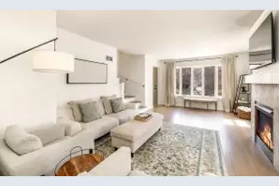 5045 N Idlewild Ave, Whitefish Bay, WI 53217 - Photo 1