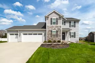 672 Lambert Dr, Slinger, WI 53086 - Photo 1
