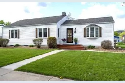 524  2nd St, La Crescent, MN 55947 - Photo 1