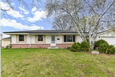 W147N8466  Manchester Dr, Menomonee Falls, WI 53051 - Photo 1