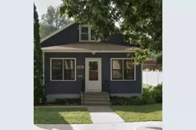 1410  13th St, La Crosse, WI 54601 - Photo 1