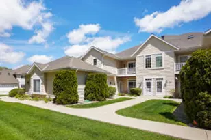 W398N5983 Autumn Woods Dr, Oconomowoc, WI 53066 - Photo 1