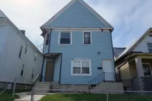 3027 N Holton St, Milwaukee, WI 53212 - Photo 1