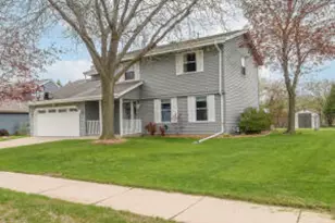 8160 S Wildwood Dr, Oak Creek, WI 53154 - Photo 1