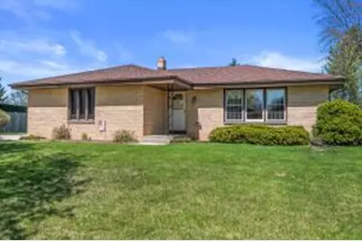 7002 W Lindner Dr, Franklin, WI 53132 - Photo 1