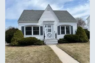 501 S 30th St, Manitowoc, WI 54220 - Photo 1