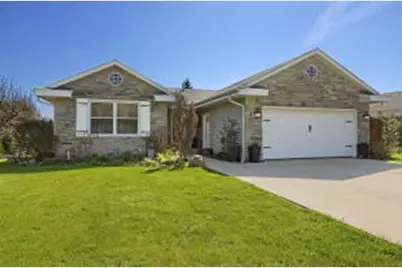 9200 S 44th St, Franklin, WI 53132 - Photo 1