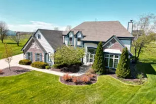 4726 W Jenna Ct, Franklin, WI 53132 - Photo 1
