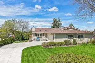 N111W16636 Esquire Ct, Germantown, WI 53022 - Photo 1