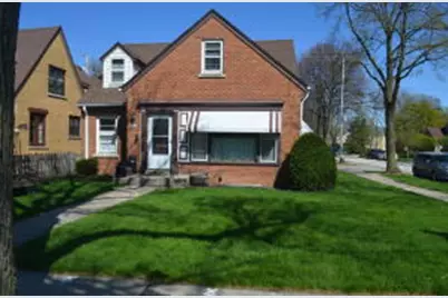 2602 N 73rd St, Wauwatosa, WI 53213 - Photo 1