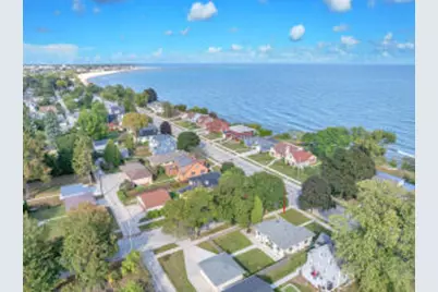 2504  Lakeshore Dr, Sheboygan, WI 53081 - Photo 1