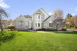 5770 S Golden Rain Ln, New Berlin, WI 53151 - Photo 1