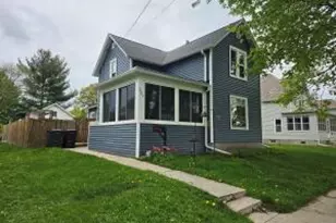321 Monroe St, Fort Atkinson, WI 53538 - Photo 1