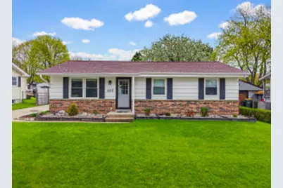 605  Victoria St, West Bend, WI 53090 - Photo 1