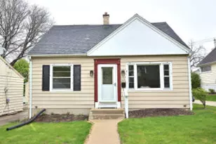 236 N 90th St, Milwaukee, WI 53226 - Photo 1