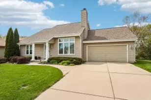 1900 Wexford Ln, Waukesha, WI 53186 - Photo 1