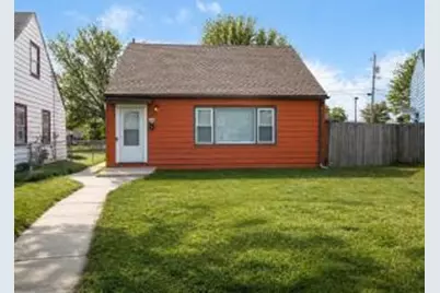 2619 W Linwal Ln, Milwaukee, WI 53209 - Photo 1