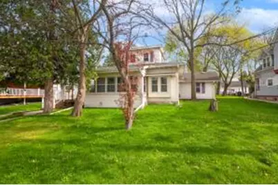 243 W Sumner St, Hartford, WI 53027 - Photo 1