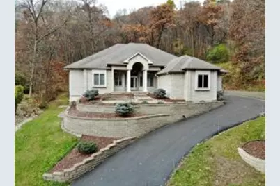 1178  Aspen Valley Dr, Onalaska, WI 54650 - Photo 1