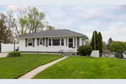 315  Hillcrest Dr, Fort Atkinson, WI 53538 - Photo 1