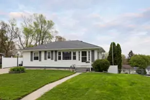 315 Hillcrest Dr, Fort Atkinson, WI 53538 - Photo 1