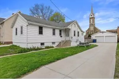 1527  Buchanan St, Racine, WI 53402 - Photo 1