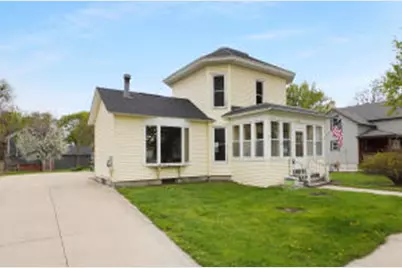428 S Lyman St, Oconomowoc, WI 53066 - Photo 1