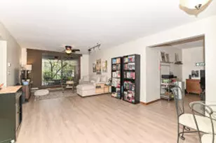 3916 N Oakland Ave, Milwaukee, WI 53211 - Photo 1